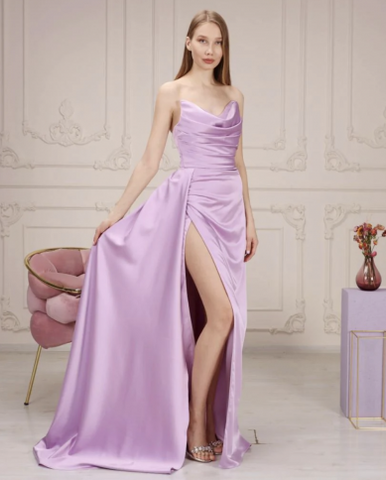 Vestido Morado 1652